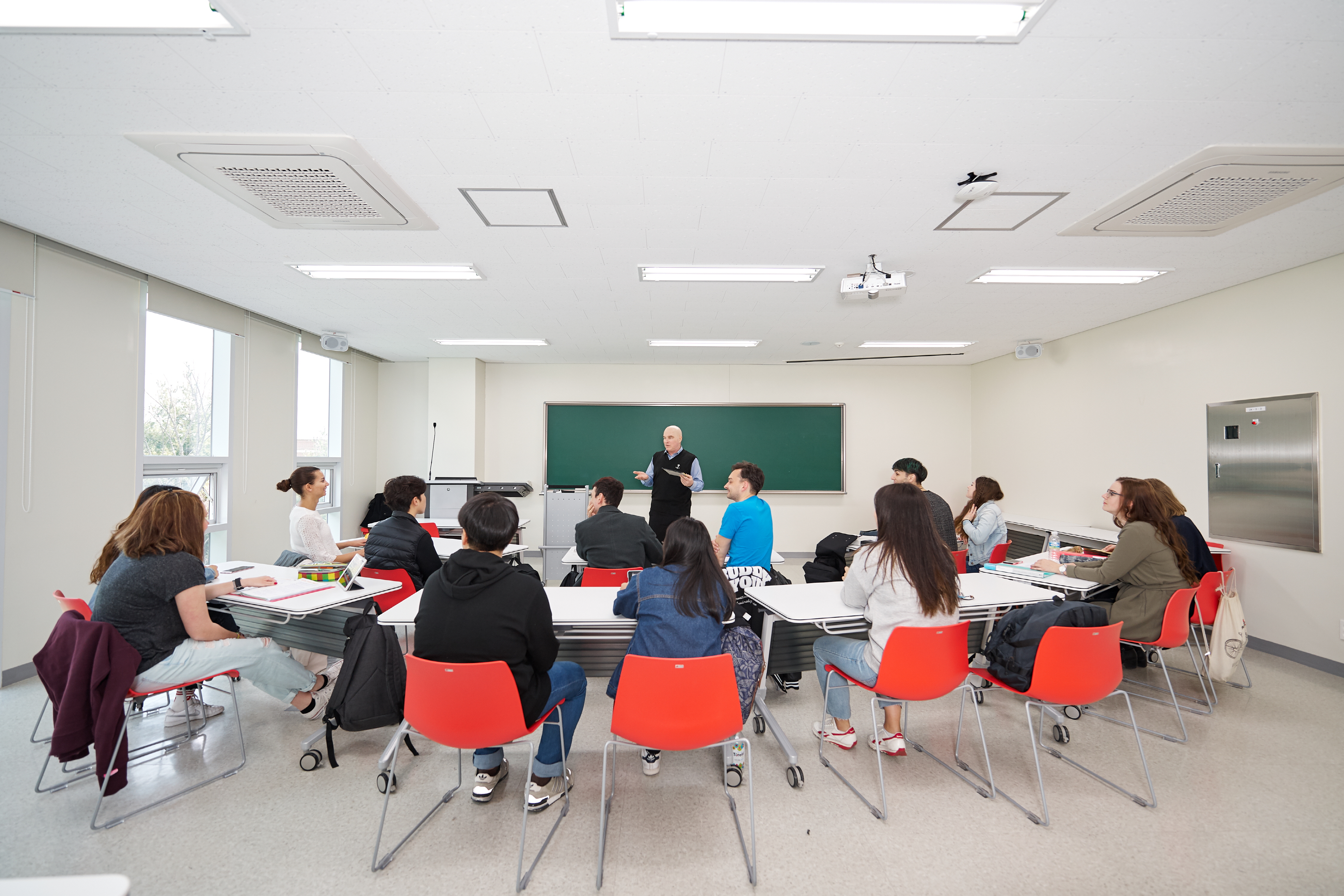 2018-1학기 한국학전공 수업 참여(2018-1학기 한국학전공 수업 참여1.jpg)