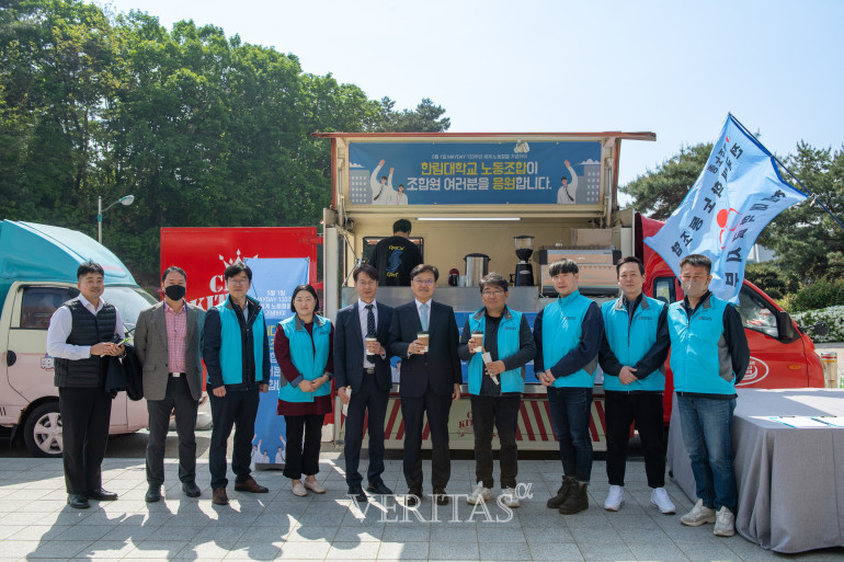 454898_365413_1716.jpg 이미지